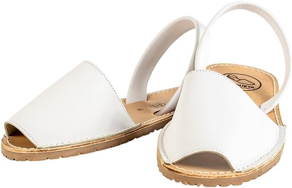 Sandalias menorquinas blancas